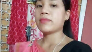 Guwahati lady is ready to showcase her big boobies