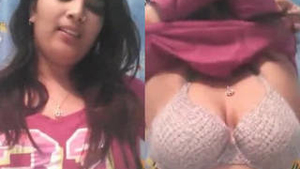 Indian beauty records self-shot video with audio for boyfriend