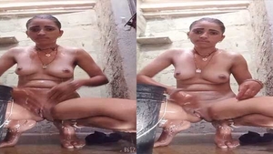 Dehati's wife gets naked for the camera
