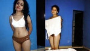 Shy Mallu gets recorded by her boyfriend and enjoys every moment