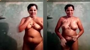 Tamil bhabhi films herself taking a shower