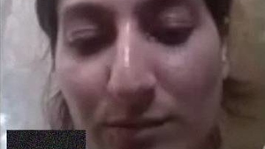 Panjabi girl pees in bathroom video