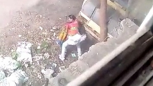 Horny Indian driver gets fucked in the backseat