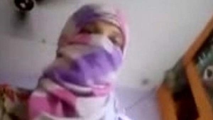 Exclusive video of Muslim girl's nude selfies