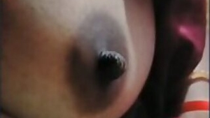 Desi bhabi showing boobs nipple video call with her husband