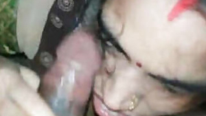 Indian Neighbour Bhabi Giving Blowjob