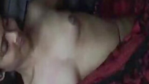 Hot desi babe complete nude recorded by BF.