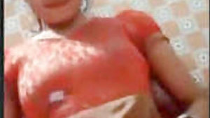 Desi Beautiful Girl Showing