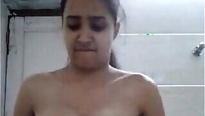Hottest Desi girl self recorded teasing nude video
