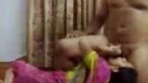 Saree mai saali aur jija ke wild fuck ka xxx porn music video