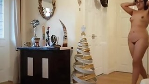 Daring Indian Wife Seducing Pizza Boy Flashing Boobs