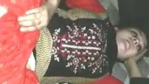 Indian bhabha gets her pussy fucked in a steamy video