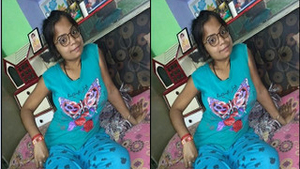 Indian amateur bhabhi records her beating video in HD