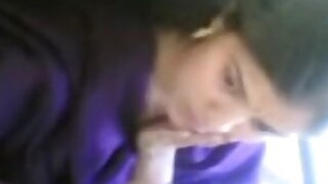Desi Girl Showing Boob