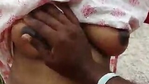 Indian round big boobs office girl?s outdoor sex MMS