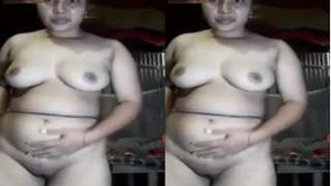 Exclusive Indian girl flaunts her pussy and tits in a steamy video