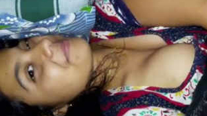 Watch a stunning Indian girl in the nude on video