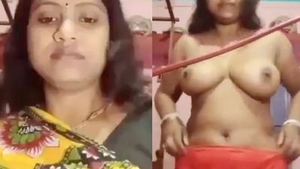 Desi Bhabhi's stunning nude figure in a hot video