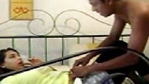Hindustani devar bhabhi ki bur chudai ka khel khela
