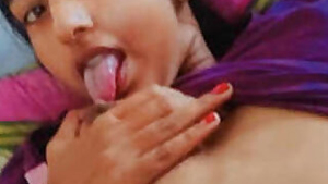 Sexy Girl Showing Her Boobs Pussy Videos