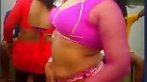 Desi indian Girl very hot dance