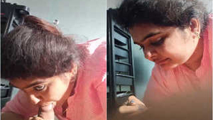 Exclusive video of Desi bhabhi giving a superb blowjob