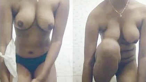 Hot Tamil girl's nude selfie collection