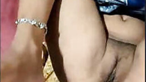 Desi Bhabhi Blowjob and Fucked